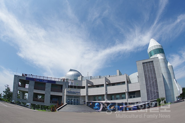 고흥우주천문과학관, 설날·삼일절 연휴 특별운영 및 개기월식 관측회 개최